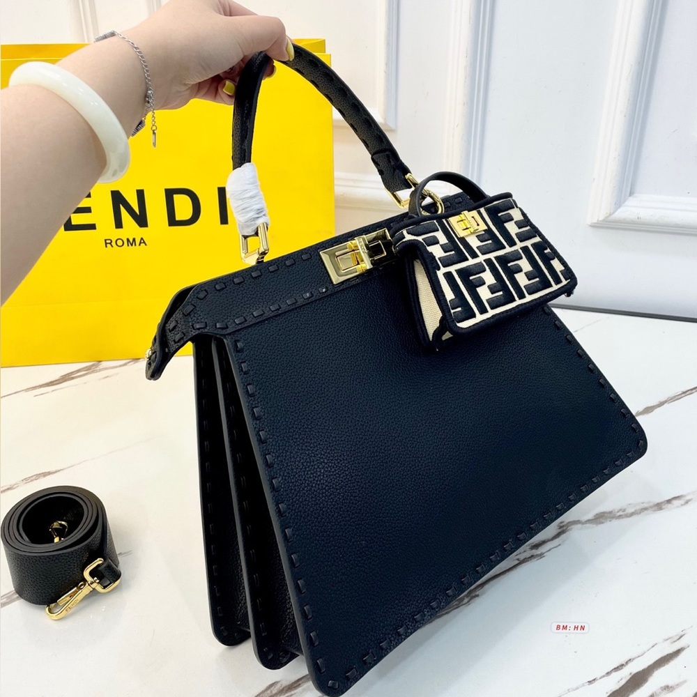Fendi Bag - Picture 4 of 8